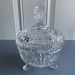 EUC Anchor Hocking Round Crystal Candy Dish with Lid